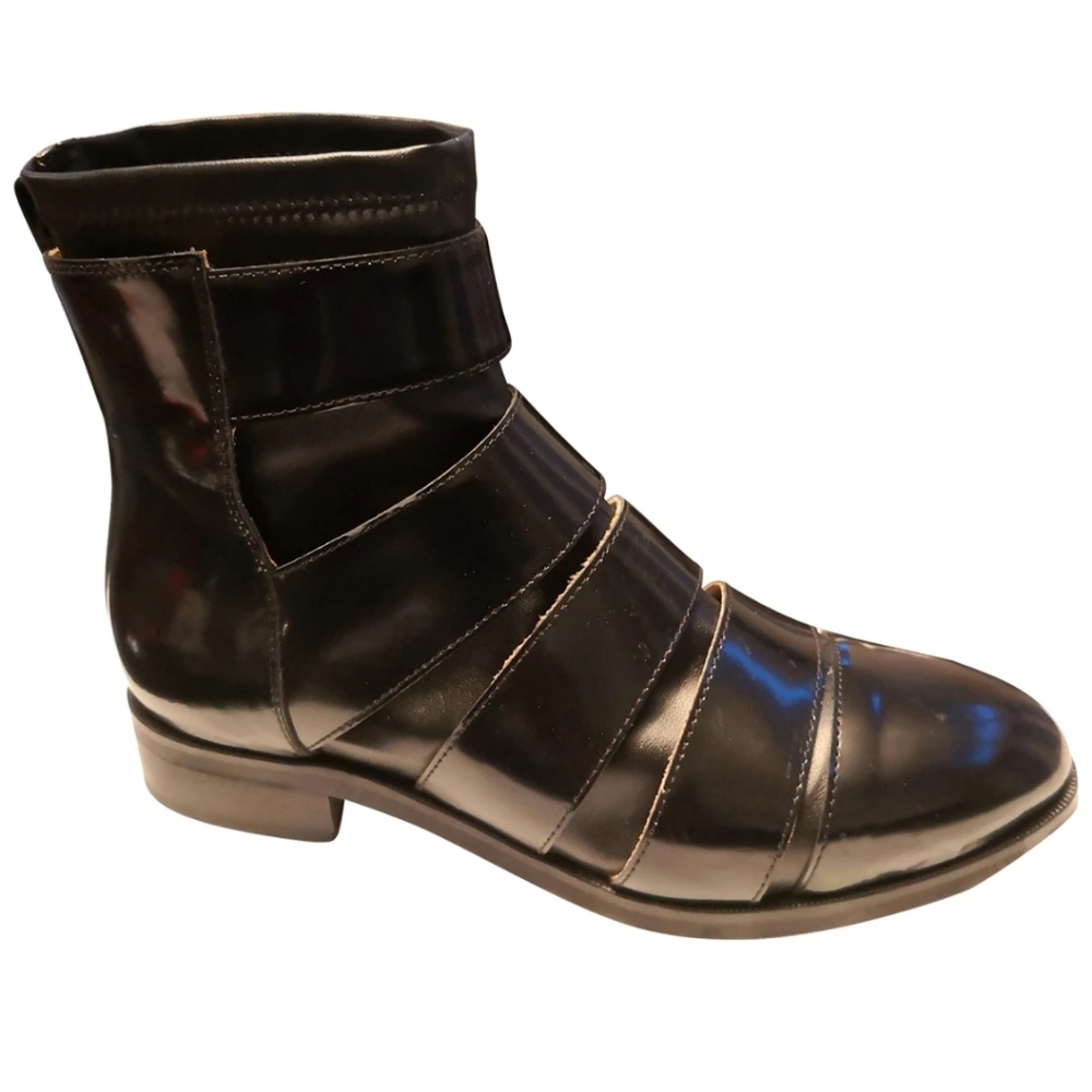 MM6 by Maison Margiela black leather boots